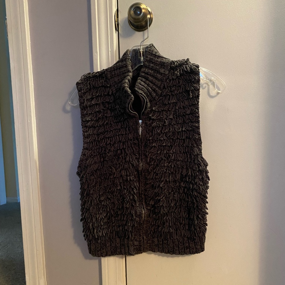 Textured Gray  Sleeveless Sweater Vest